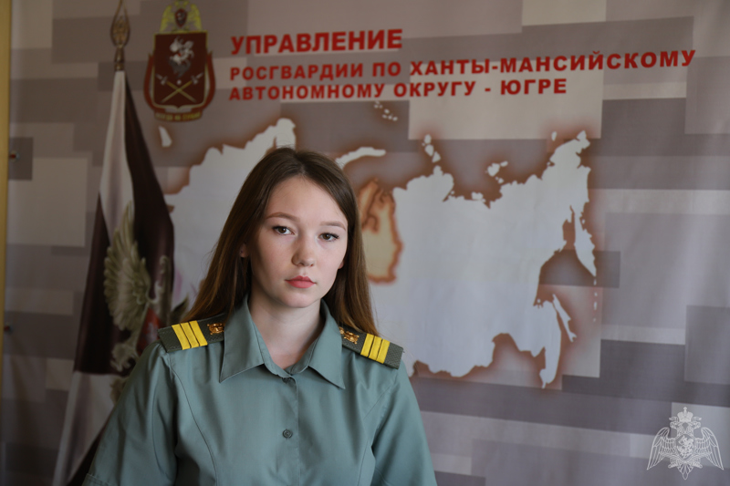 Своевременные действия военнослужащей Росгвардии позволили спасти жизнь человека в Ханты-Мансийске 