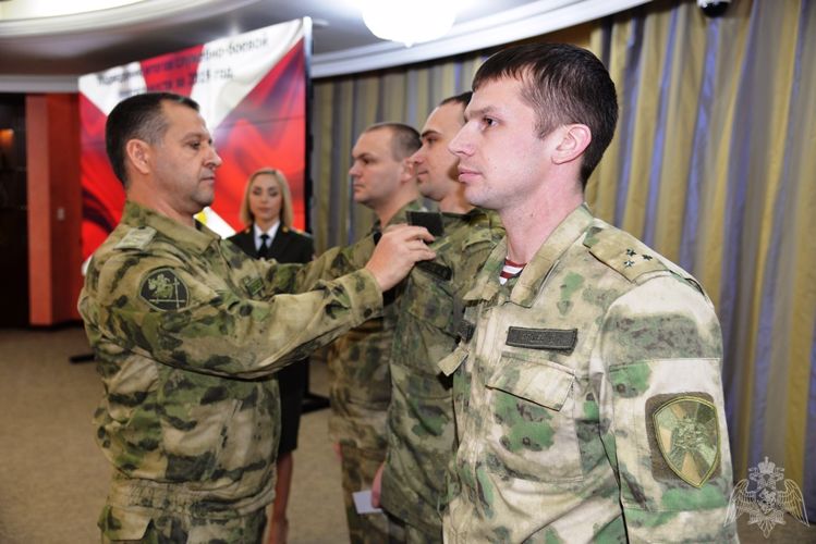 В ХМАО – Югре командующий Уральским округом Росгвардии подвел итоги служебно-боевой деятельности территориального управления за 2019 год и поставил задачи на 2020 год