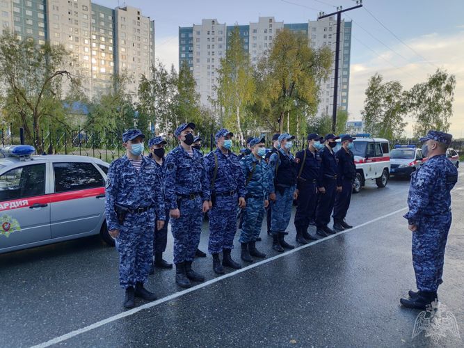В Югре отдел вневедомственной охраны Нижневартовска отметил 53-ую годовщину со дня образования