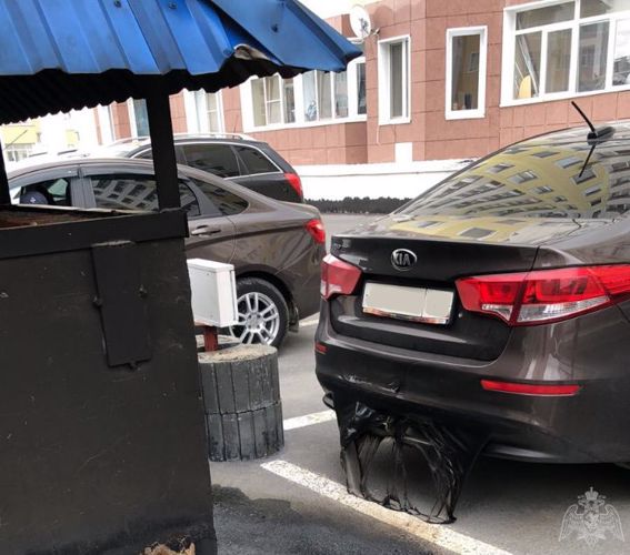 В Югре сотрудник Росгвардии потушил загоревшийся автомобиль
