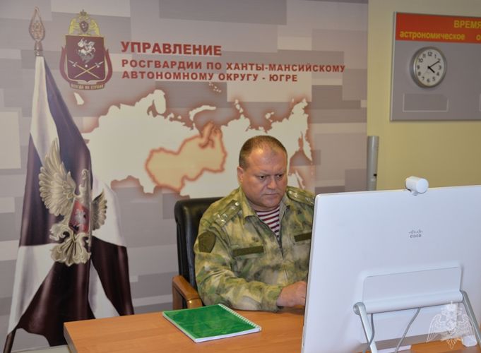 Военнослужащие по призыву Уральского округа поздравили сослуживцев с Днём призывника