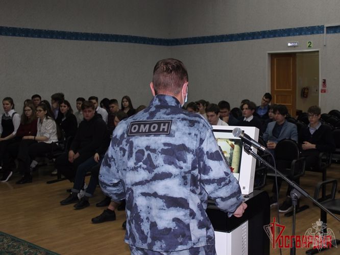Начальник Управления Росгвардии по ХМАО – Югре почтил память героев Сталинградской битвы
