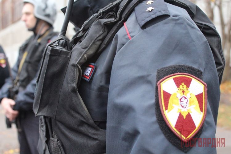 Росгвардейцы обеспечивают безопасность первомайских праздников в Югре