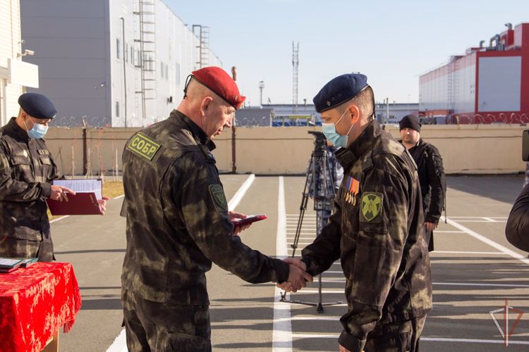 В Ханты-Мансийском округе отметили день специальных отрядов быстрого реагирования  (ВИДЕО)
