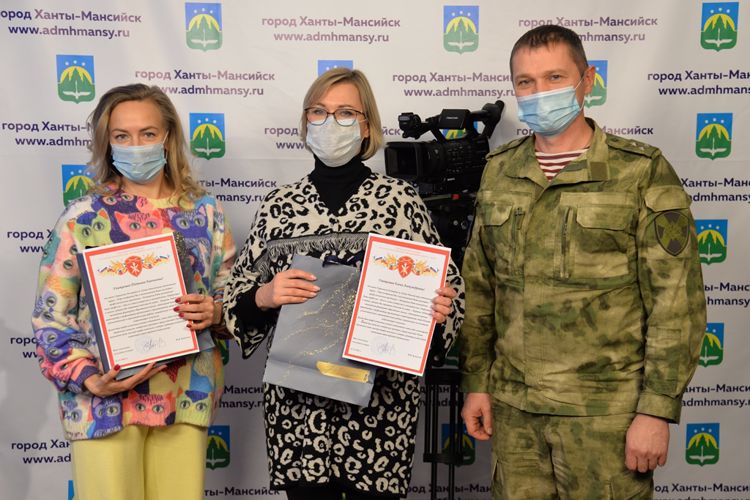 На Урале представители Росгвардии поздравили журналистов со Всемирным днем телевидения