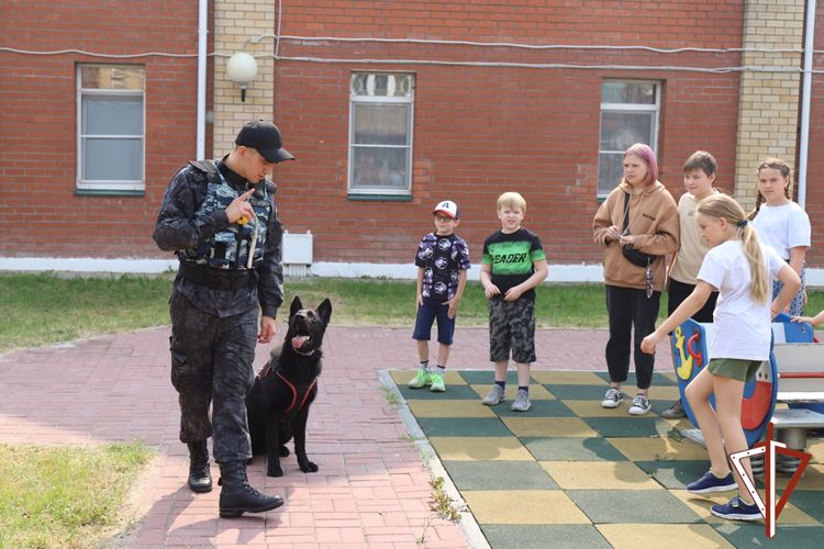 На Урале продолжается всероссийская ведомственная акция «Каникулы с Росгвардией»