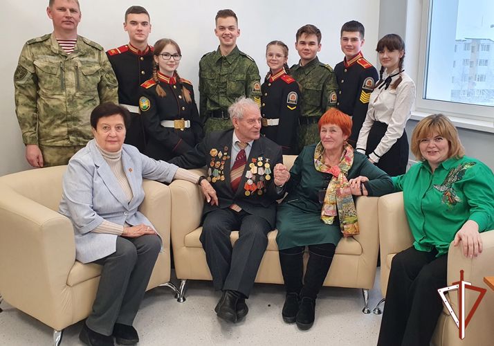 В Югре офицеры Росгвардии провели цикл мероприятий, посвященных 79-ой годовщине со Дня снятия блокады Ленинграда