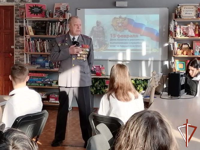 В Югре представители Росгвардии провели мероприятия ко Дню памяти о россиянах, исполнявших служебный долг за пределами Отечества