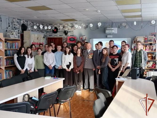 В Югре представители Росгвардии провели мероприятия ко Дню памяти о россиянах, исполнявших служебный долг за пределами Отечества