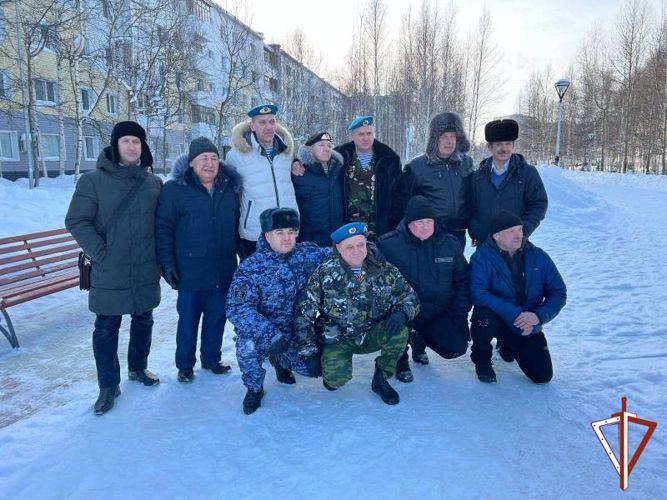 В Югре представители Росгвардии провели мероприятия ко Дню памяти о россиянах, исполнявших служебный долг за пределами Отечества
