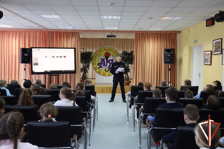 Офицеры Управления Росгвардии по ХМАО – Югре почтили память защитников Сталинграда