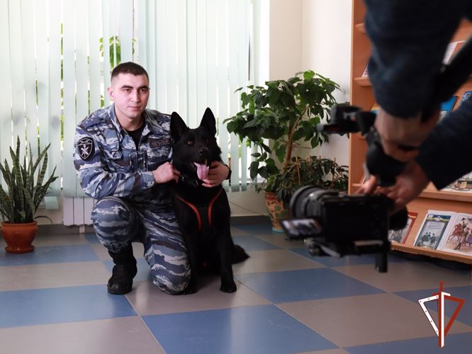 Накануне Дня защитника Отечества военнослужащие и сотрудники Росгвардии стали героями югорских средств массовой информации