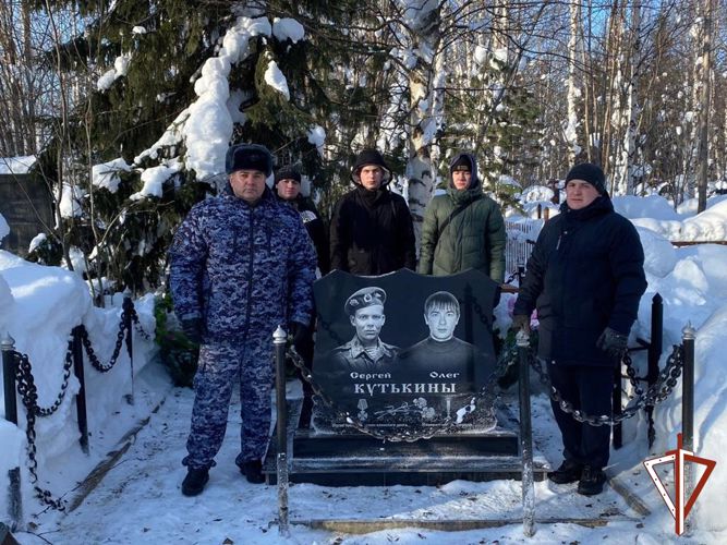 Сотрудники и военнослужащие Росгвардии приняли участие в ведомственной акции «Неделя мужества» в Югре