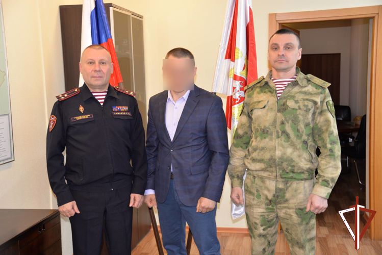 Представители Росгвардии в Югре провели встречу с участником СВО, ветераном ведомства
