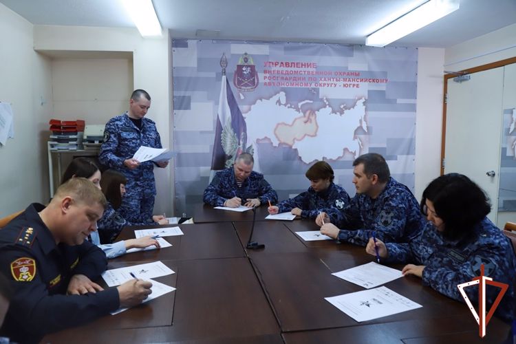 Представители Росгвардии написали «Диктант Победы» в подразделениях ведомства, дислоцированных в Югре