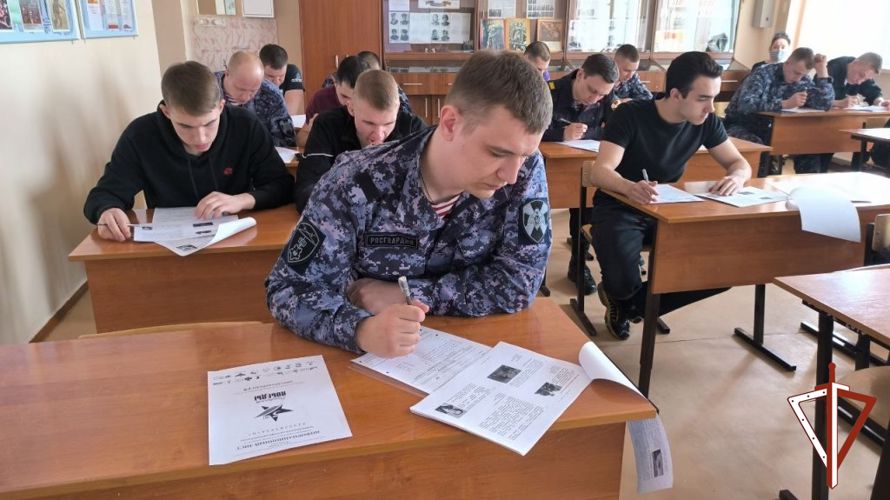 Представители Росгвардии написали «Диктант Победы» в подразделениях ведомства, дислоцированных в Югре