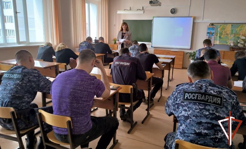 Представители Росгвардии написали «Диктант Победы» в подразделениях ведомства, дислоцированных в Югре