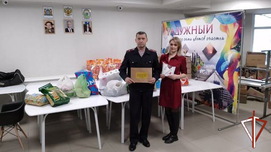 Офицеры Росгвардии в Югре поддержали общероссийскую акцию #МыВместе  