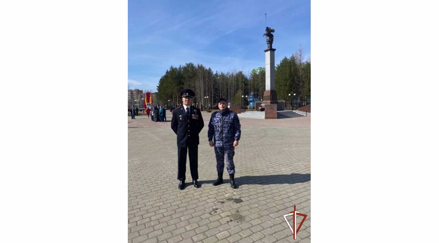 В Югре Росгвардия обеспечила охрану общественного порядка на праздничных мероприятиях в честь Дня Победы