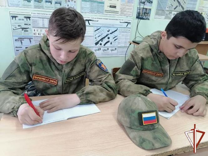 Офицеры Росгвардии в Югре поддержали общероссийскую акцию #МыВместе  