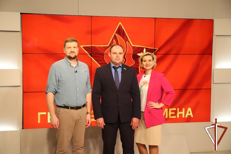 Руководитель военно-патриотического общественного движения «Гвардейская смена» стал гостем ведомственной программы «Росгвардия сегодня» в Югре (видео)