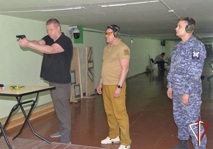 В Югре Росгвардия рассказала журналистам о приеме экзаменов у будущих владельцев оружия (ВИДЕО)