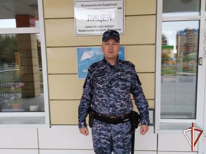 Росгвардия обеспечила безопасность проведения выпускных вечеров в Югре