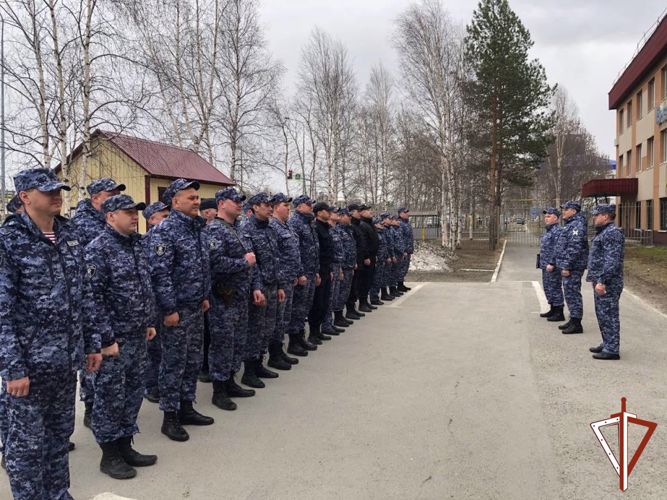 В Югре военнослужащие и сотрудники Росгвардии сдали контрольные зачеты за зимний период подготовки