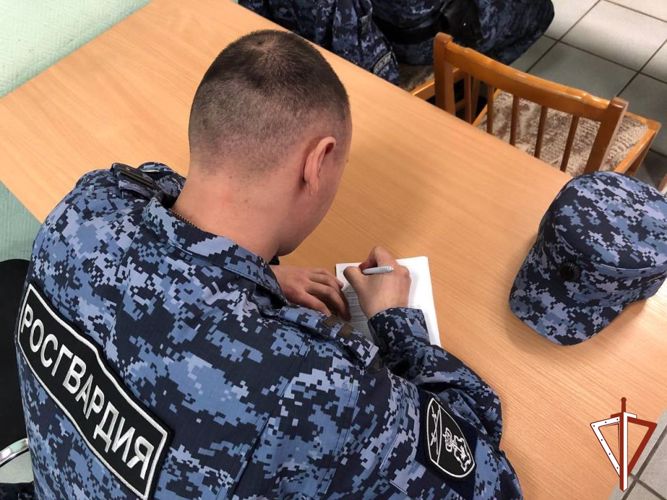 В Югре военнослужащие и сотрудники Росгвардии сдали контрольные зачеты за зимний период подготовки