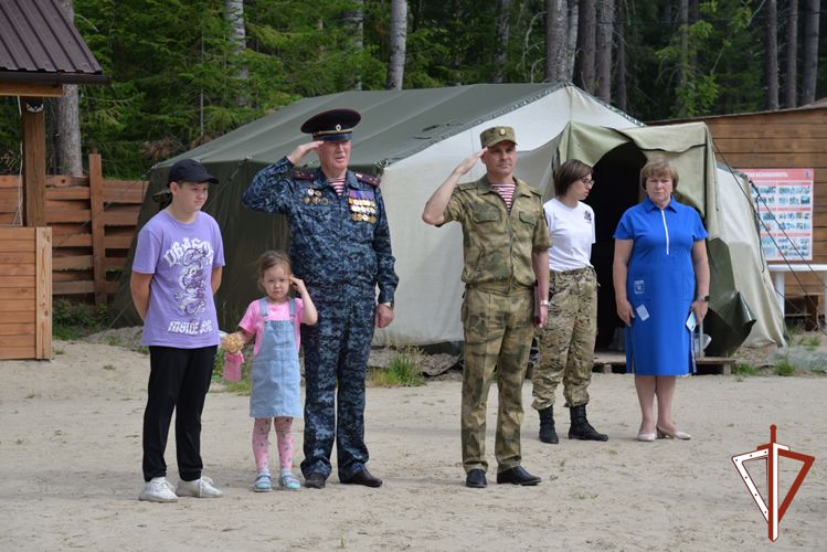 «Каникулы с Росгвардией» проходят в  Югре  (видео)