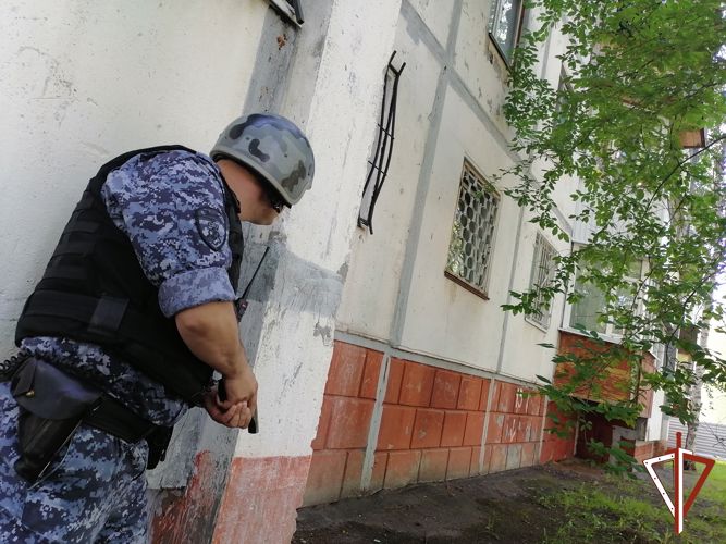 Росгвардия рассказала югорским журналистам о профилактике квартирных краж (видео)