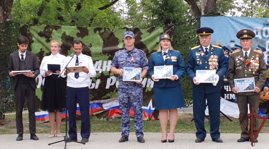 В День офицера России росгвардейцы провели патриотические мероприятия на Урале