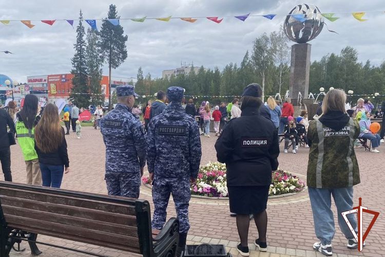 Росгвардия обеспечила безопасность Чемпионата России по самолетному спорту в Сургуте