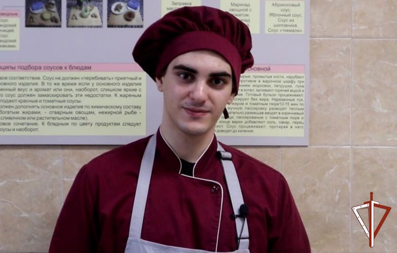 К всероссийской ведомственной акции «Кухни народов России» присоединились росгвардейцы на Урале (видео)