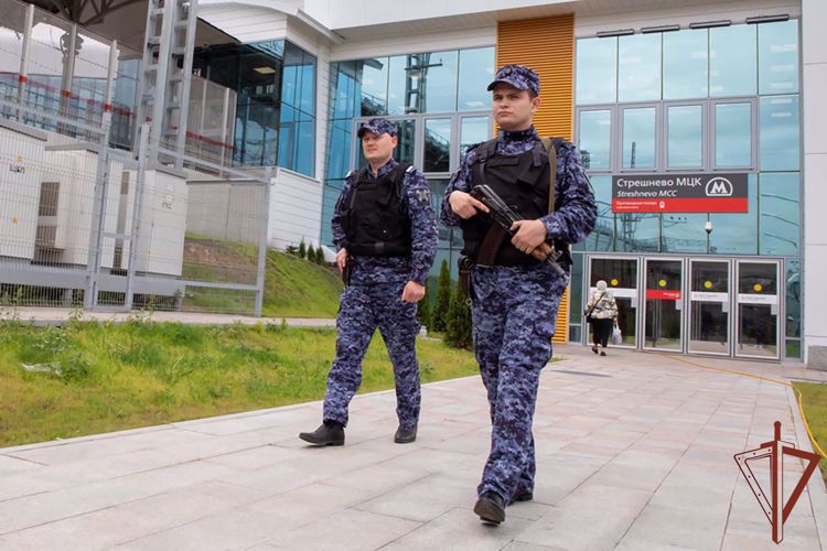 Поздравление директора Росгвардии генерала армии В.В. Золотова с 71-й годовщиной образования подразделений вневедомственной охраны войск национальной гвардии Российской Федерации