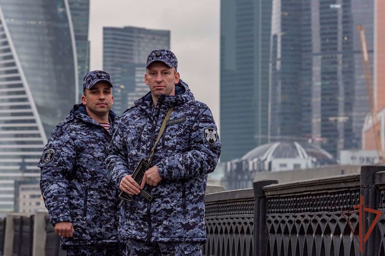 Поздравление директора Росгвардии генерала армии В.В. Золотова с 71-й годовщиной образования подразделений вневедомственной охраны войск национальной гвардии Российской Федерации