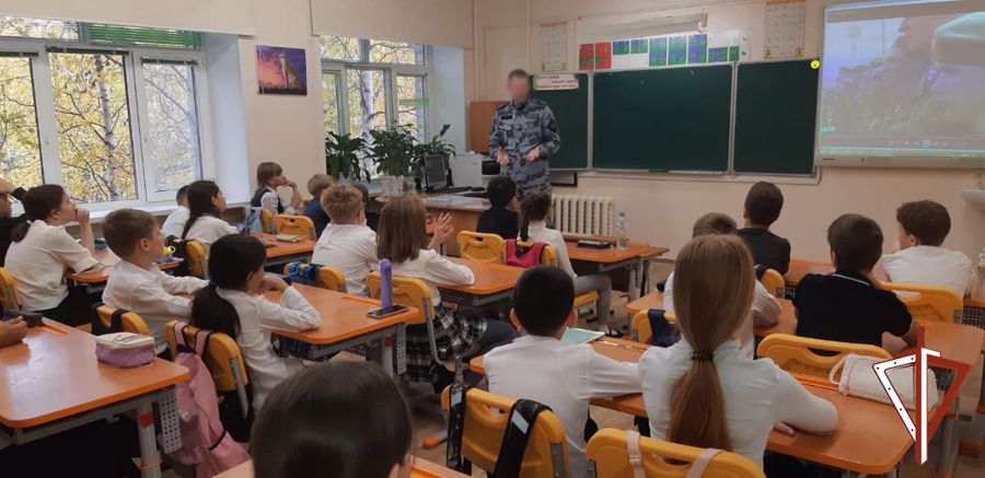 Сотрудники и ветераны ОМОН Росгвардии отметили свой профессиональный праздник в Югре