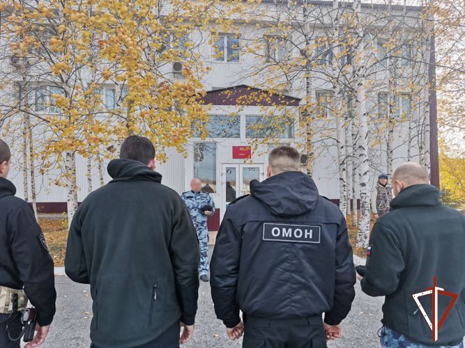 Сотрудники и ветераны ОМОН Росгвардии отметили свой профессиональный праздник в Югре
