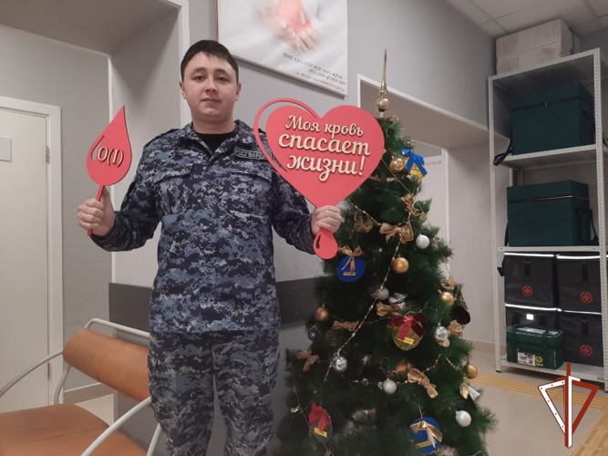 Росгвардия в рамках акции «С Новым годом, служба крови!» пополнила банк донорской крови медицинских учреждений Югры