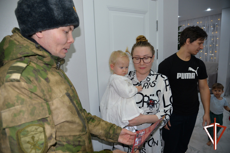 Профилактические мероприятия в рамках акции Росгвардии «Безопасный Новый год» проходят в Югре