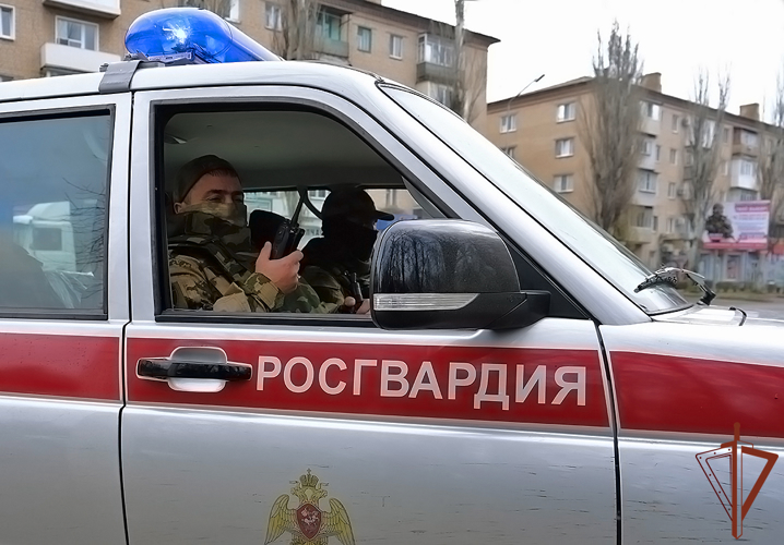 Росгвардия охраняет важные социальные объекты в Запорожской области 