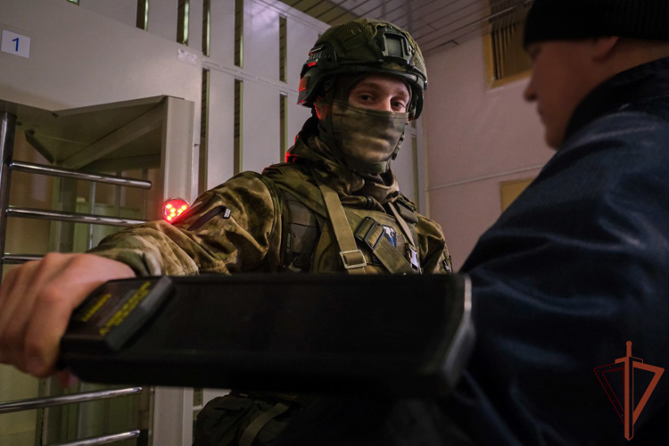 Росгвардия показала организацию охраны Запорожской АЭС