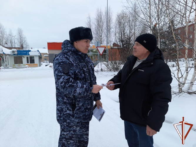 Профилактические мероприятия в рамках акции Росгвардии «Безопасный Новый год» проходят в Югре