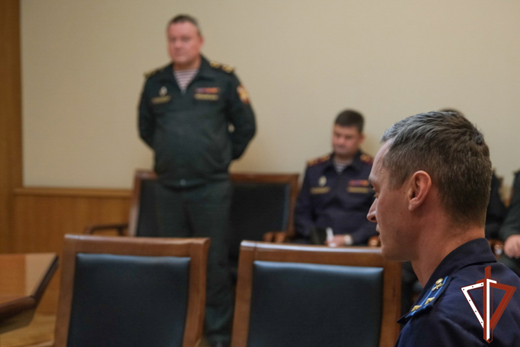  Командующий Уральским округом Росгвардии провел личный прием граждан