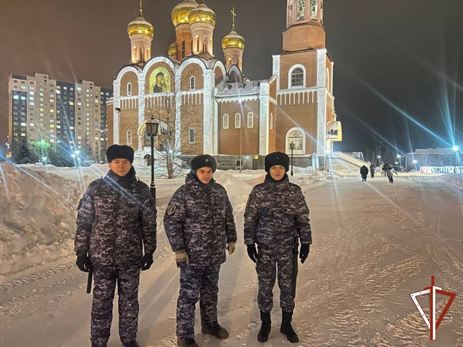 Росгвардейцы выполнили задачи по обеспечению безопасности югорчан во время празднования Рождества Христова