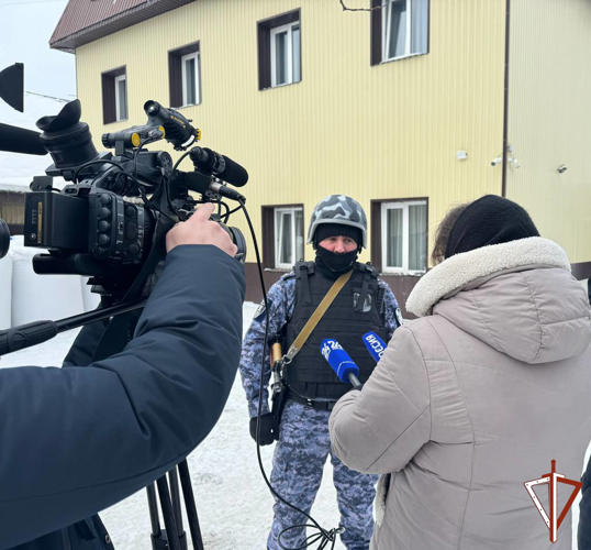 Росгвардия продемонстировала съемочной группе телеканала «Россия» действия по сигналу тревоги в Югре