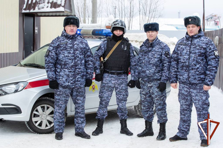 Росгвардия продемонстировала съемочной группе телеканала «Россия» действия по сигналу тревоги в Югре