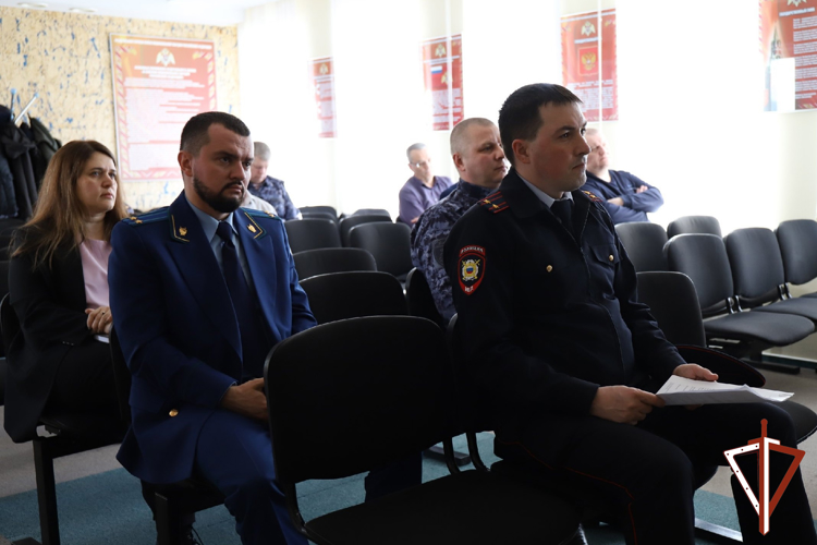 В столице Югры обсудили вопросы взаимодействия Росгвардии и частных охранных организаций в сфере обеспечения безопасности школ