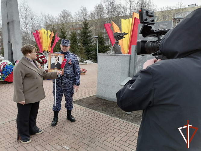 В Югре военнослужащие и сотрудники Росгвардии приняли участие в прямом эфире телемарафона «Сыны Великой Победы»