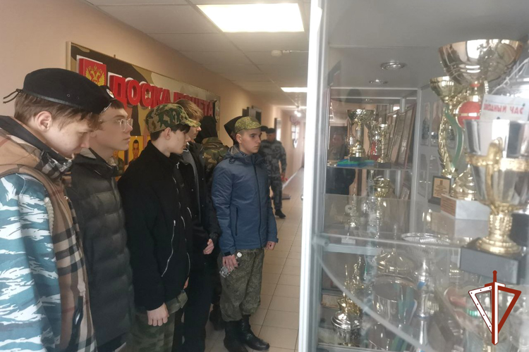 День открытых дверей состоялся в нижневартовском ОМОН «Сокол-Югра»